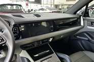 Porsche Cayenne Base