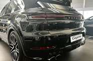 Porsche Cayenne Base