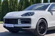Porsche Cayenne Base
