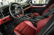 Porsche Cayenne Base