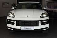 Porsche Cayenne Base