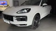 Porsche Cayenne Base