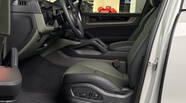 Porsche Cayenne Base