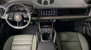 Porsche Cayenne Base