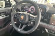 Porsche Cayenne Base