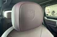 Porsche Cayenne Base