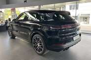 Porsche Cayenne Base