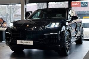 Porsche Cayenne Black Edition