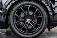 Porsche Cayenne Black Edition