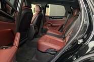 Porsche Cayenne Black Edition
