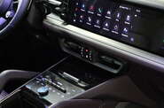 Porsche Cayenne Black Edition