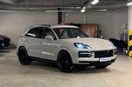 Porsche Cayenne Base