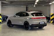 Porsche Cayenne Base