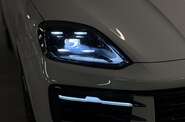 Porsche Cayenne Base