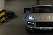 Porsche Cayenne Base