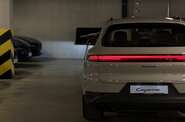 Porsche Cayenne Base