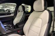 Porsche Cayenne Base
