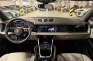 Porsche Cayenne Base