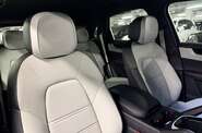 Porsche Cayenne Base