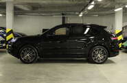 Porsche Cayenne Black Edition