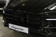 Porsche Cayenne Black Edition