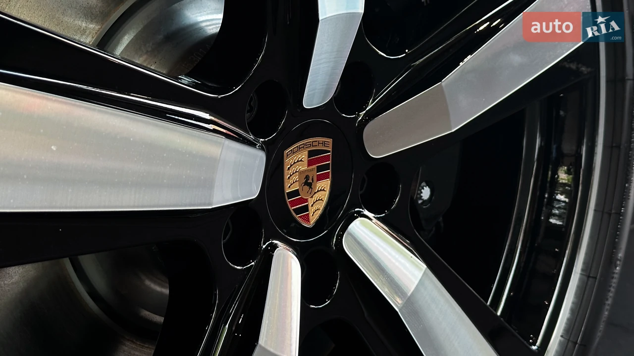 Porsche-20