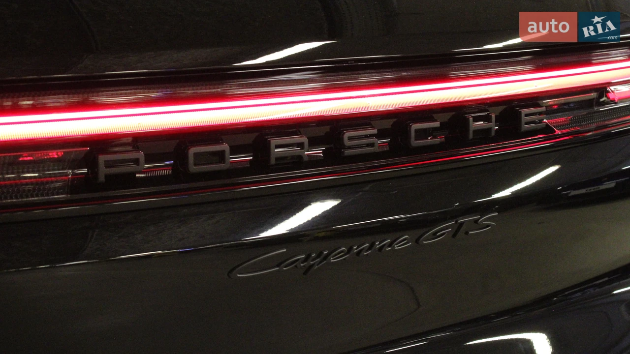 Porsche-18