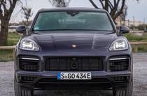 Porsche Cayenne Base