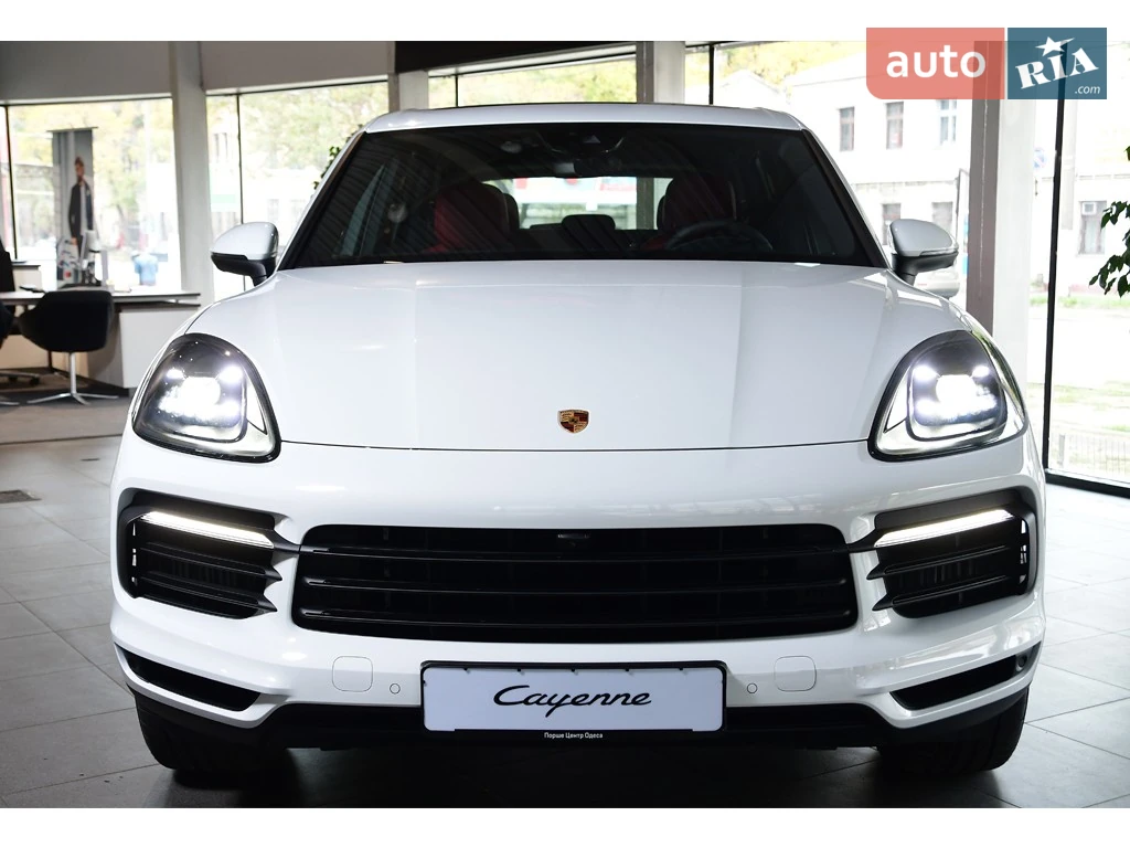 Porsche Cayenne Base