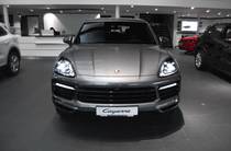 Porsche Cayenne Base