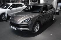 Porsche Cayenne Base