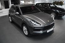 Porsche Cayenne Base