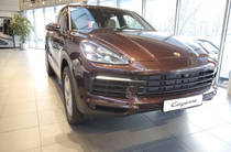 Porsche Cayenne Base