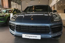 Porsche Cayenne Base