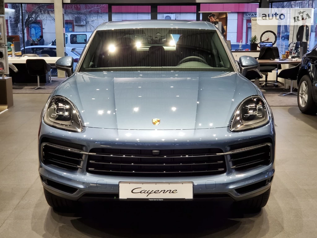 Porsche Cayenne Base