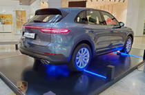 Porsche Cayenne Base