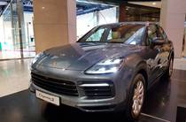 Porsche Cayenne Base