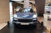 Porsche Cayenne Base