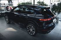 Porsche Cayenne Base