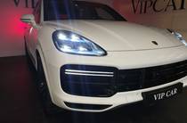 Porsche Cayenne Base