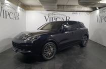 Porsche Cayenne Base