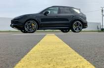 Porsche Cayenne Base