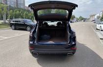 Porsche Cayenne Base