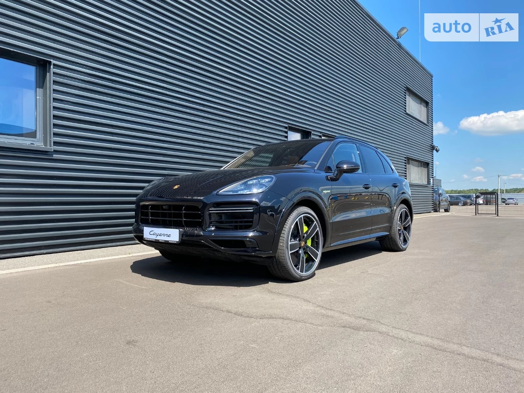 Porsche Cayenne Base