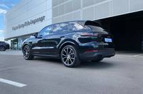 Porsche Cayenne Base