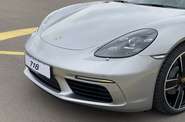 Porsche Cayman Base