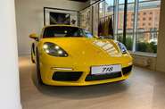 Porsche Cayman Base
