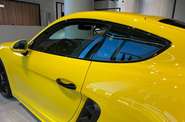 Porsche Cayman Base