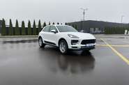 Porsche Macan Base