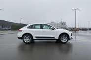 Porsche Macan Base